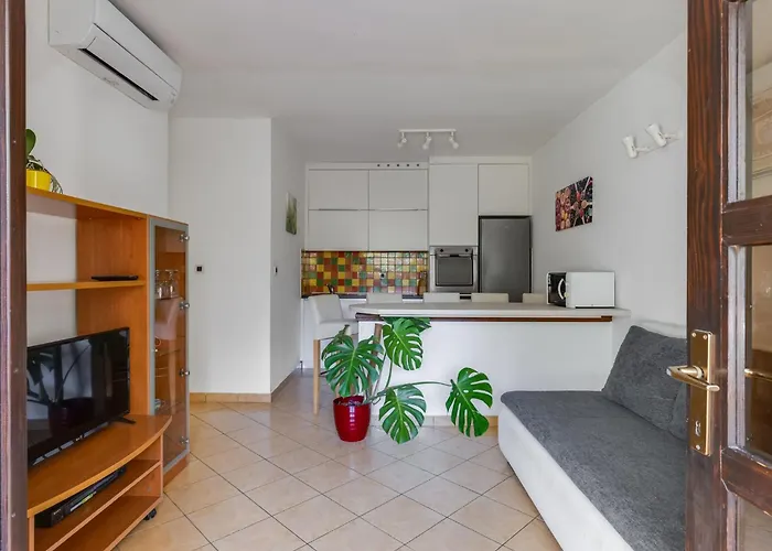 Anica-1 By Interhome Apartmán *